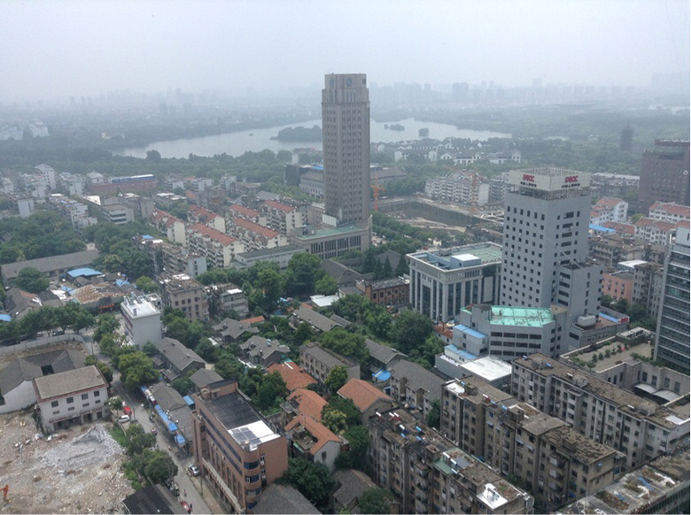 ����һ�����ε���ת�����ĵ�ͼ