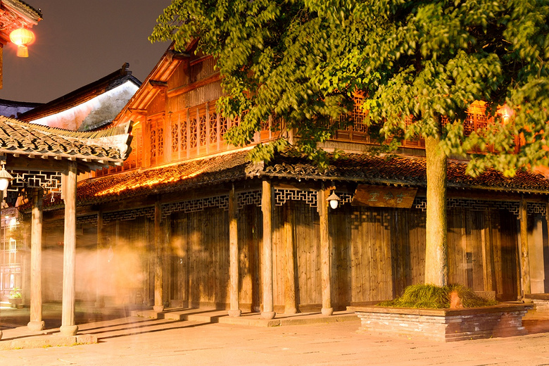 ���꽭��֮�º�ӡ��