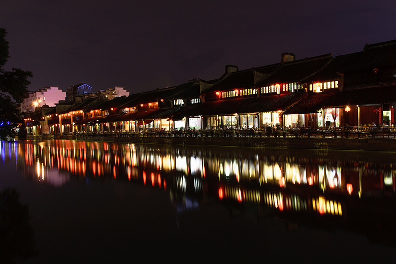 ���꽭��֮�º�ӡ��