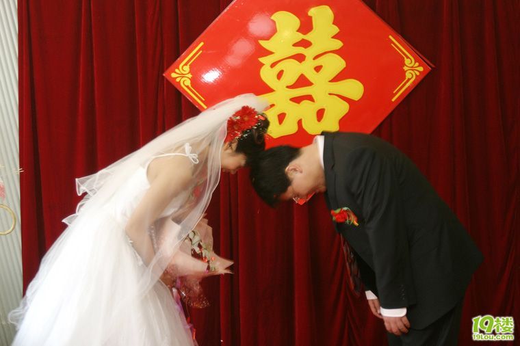 婚礼现场专题片之-夫妻对拜-结婚交流圈-嘉兴19楼