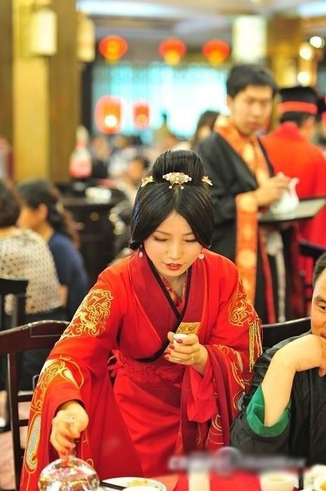 汉服周制婚礼,穿上沉沦300多年的汉服,千人见