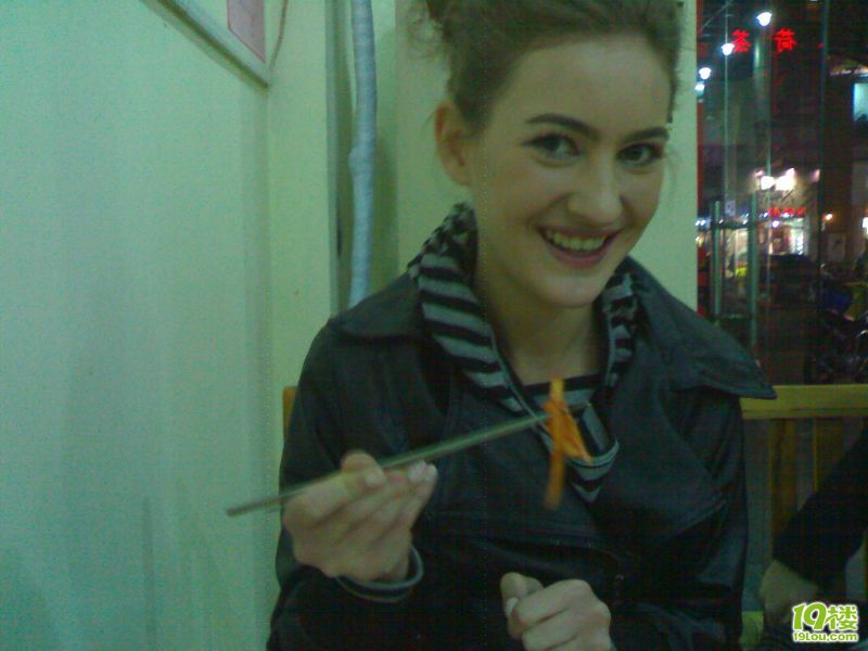 陪乌克兰<em>妹妹</em>,在<em>华庭</em>街,吃韩国菜、-美食分享-