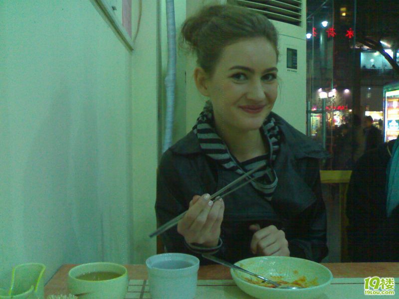 陪乌克兰<em>妹妹</em>,在<em>华庭</em>街,吃韩国菜、-美食分享-