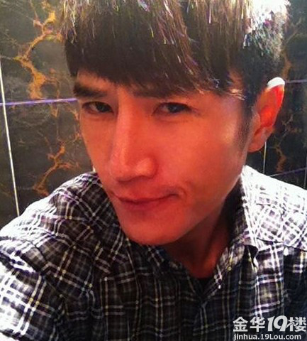 义乌整容男恐怖的义乌工商学院很多女孩子被骗财骗色-