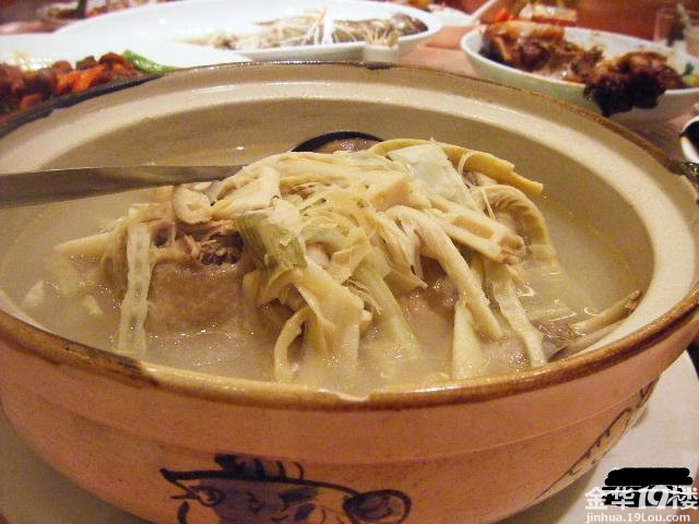 要吃笋干老鸭汤,江南饭店推荐-美食狗仔队-美食