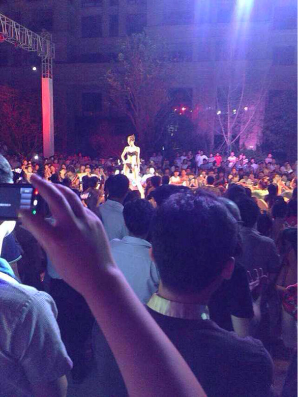 64界世界小姐金华MM泳装秀-金华消息-金华19