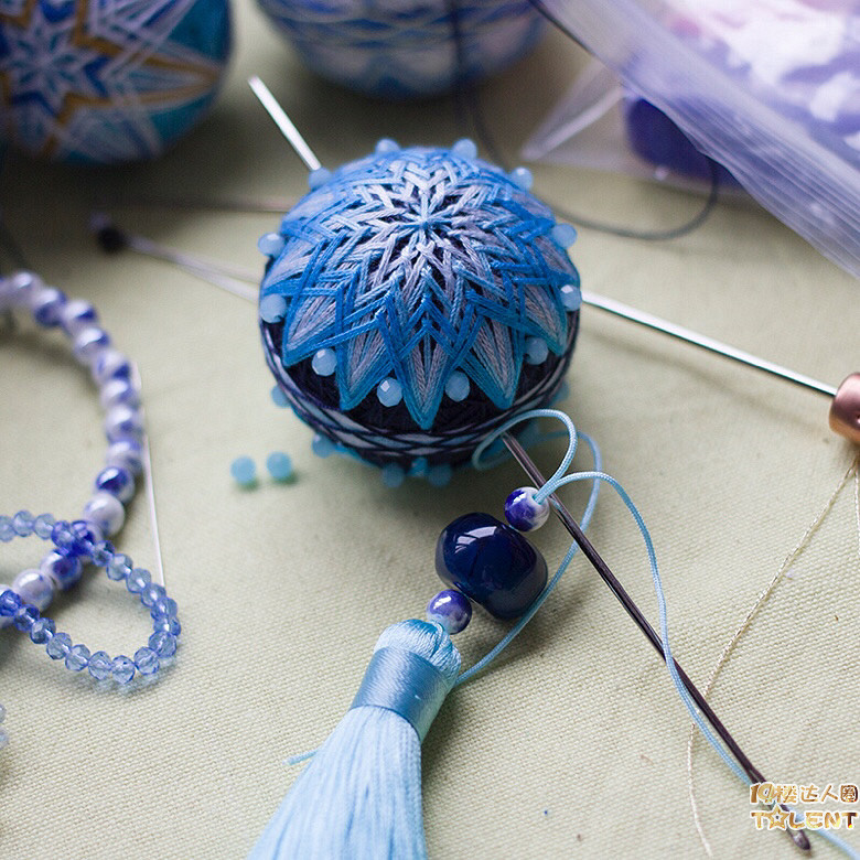 DILILI原创冰凌花手鞠球制作过程