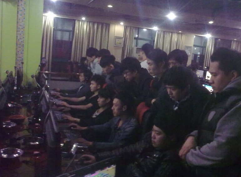 蓝精灵网吧 真三比赛 擂主赛-跳蚤市场(原)-临安