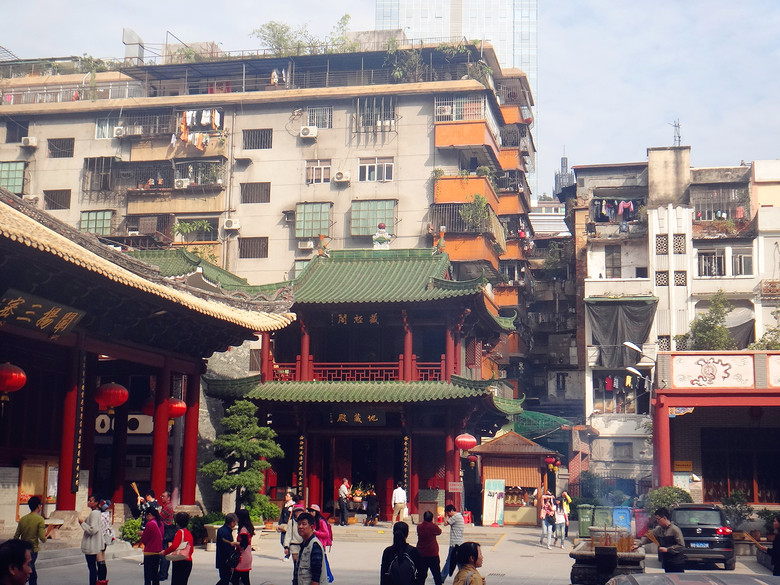 独自行走广州沙面北京街