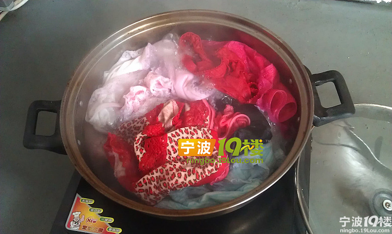 宁波<em>内裤女</em>狂败20条小内内,真人煮内裤曝光(图