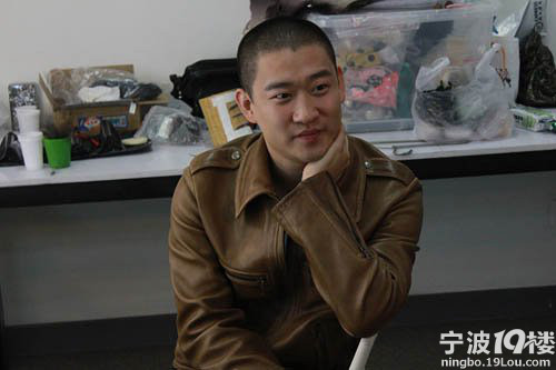 曹云金已获蛇年春晚邀请 相声会出现骑马舞-