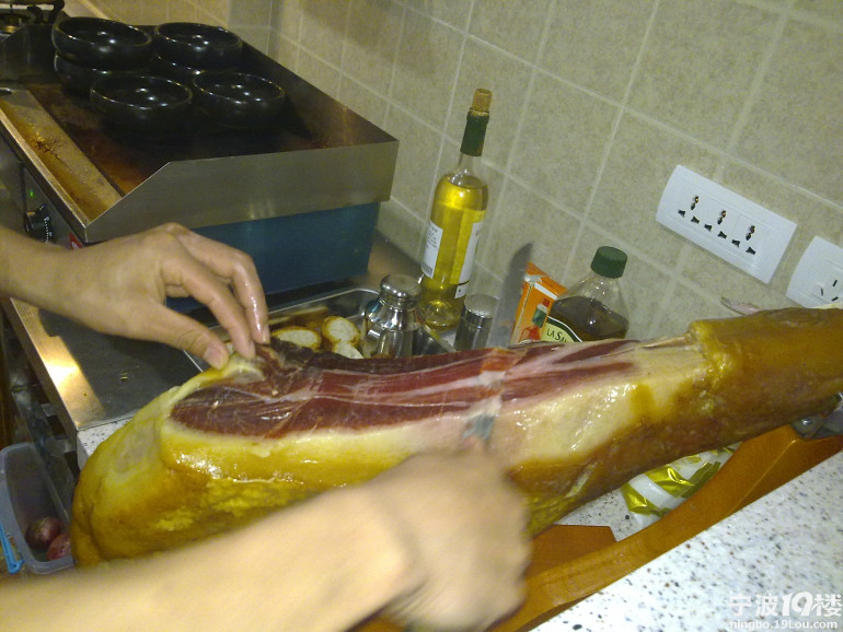 宁波南部商务区法拉图名酒庄享受西班牙餐-西