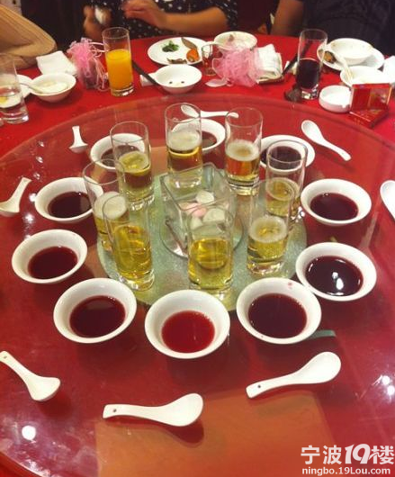 婚宴上的游戏 谁知道这个怎么玩啊-大婚记录-我