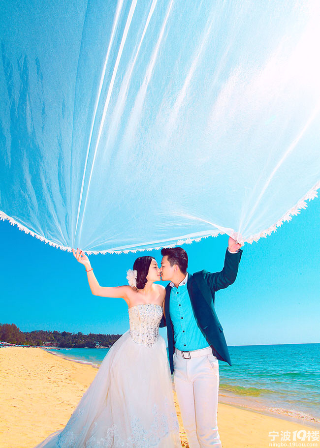 甜蜜浪漫的婚纱照之旅,普吉岛安达曼海上的一