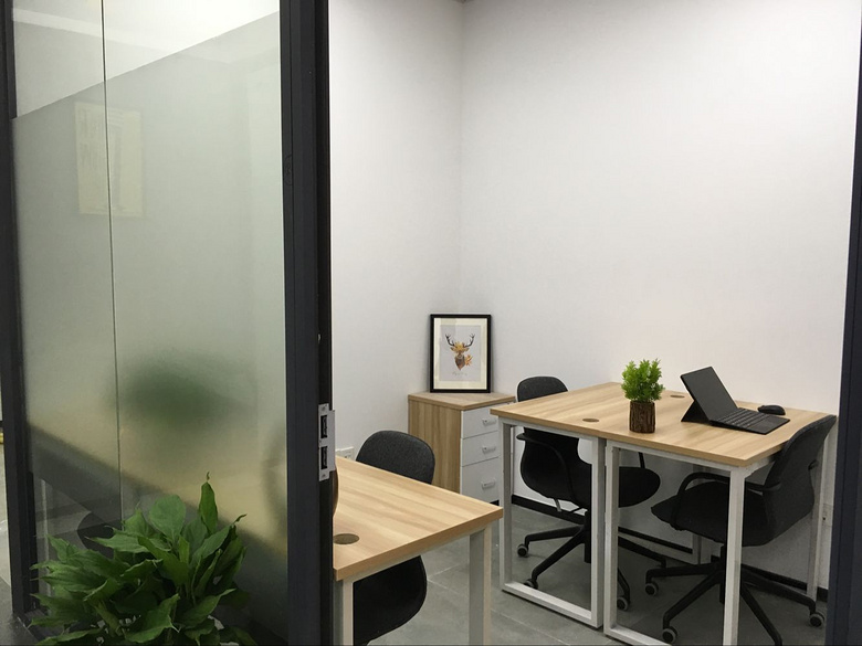 1000元一间地铁口可注册办公室个体户外贸进