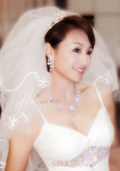 王斑博客公布与<em>曹颖</em>婚纱照 <em>曹颖</em>王斑13年情史