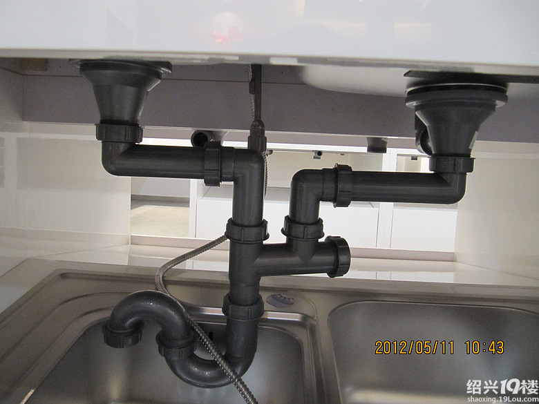 下水道没弯管,但水池有弯管,大家帮我看看不改