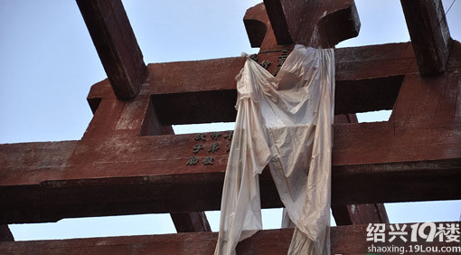 绍兴开元寺近距离揭秘:被现代建材包裹的古建
