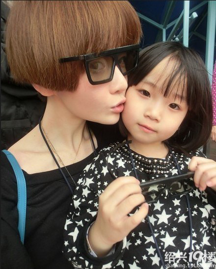  高晓松 的娇妻与爱女,怎么感觉他和他老婆女儿