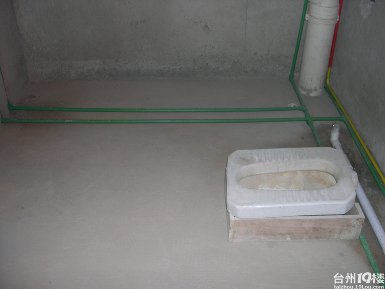 水电工施工及泥水工进场--新家园装饰-装修学院