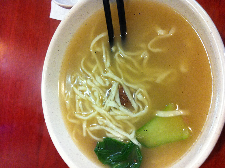 路桥富士广场旁边的小吃黑店,有这么坑人的么