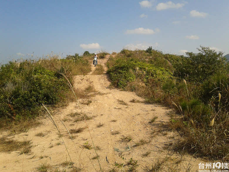温岭大宝山汽车摩托车越野-拉风汽车-台州19楼