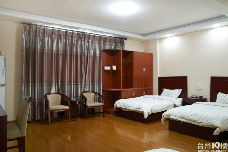 杭州萧山国际机场停车费省钱有一招