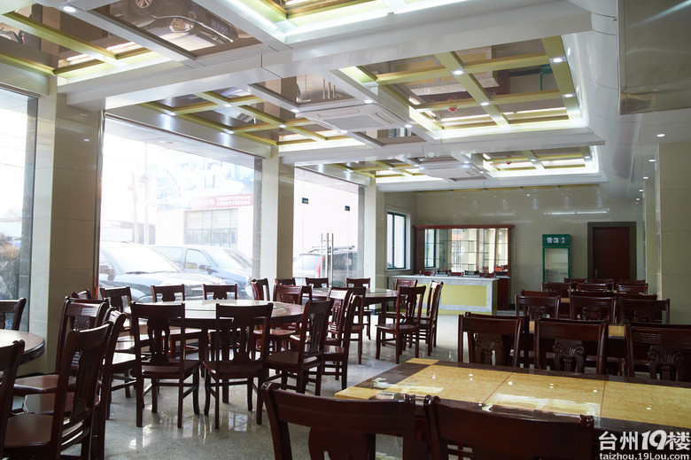 杭州萧山国际机场停车费省钱有一招