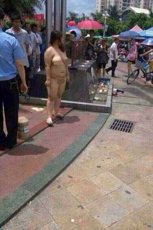 继泽国<em>裸奔女</em>后又一奇葩,凶如篮球-讲白搭-台