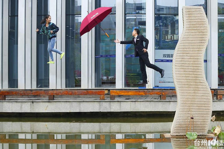 武汉摄影师打造悬浮照挑战视觉-现场直播-讲白