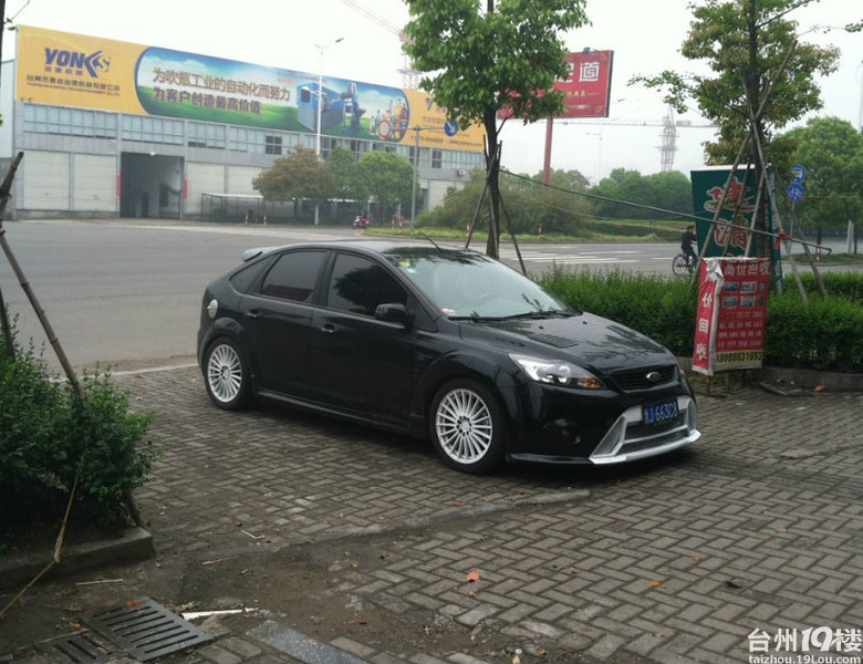 卖经典两厢福克斯改装件了-台州二手车-台州1