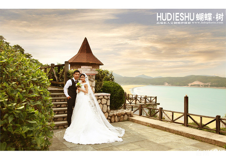 ★蝴蝶.树 ★一套婚纱,N种感觉 你想要哪一种?