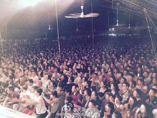 温岭松门红光村请来绍兴小百花越剧团 六千戏