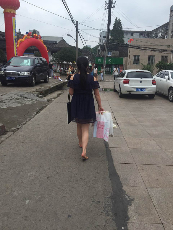 前面的男女,等等我-美女单身-台州19楼的年美女85图片