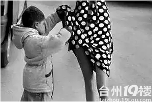 为什么小朋友总喜欢掀别人<em>的裙子</em>?-家事闲谈-