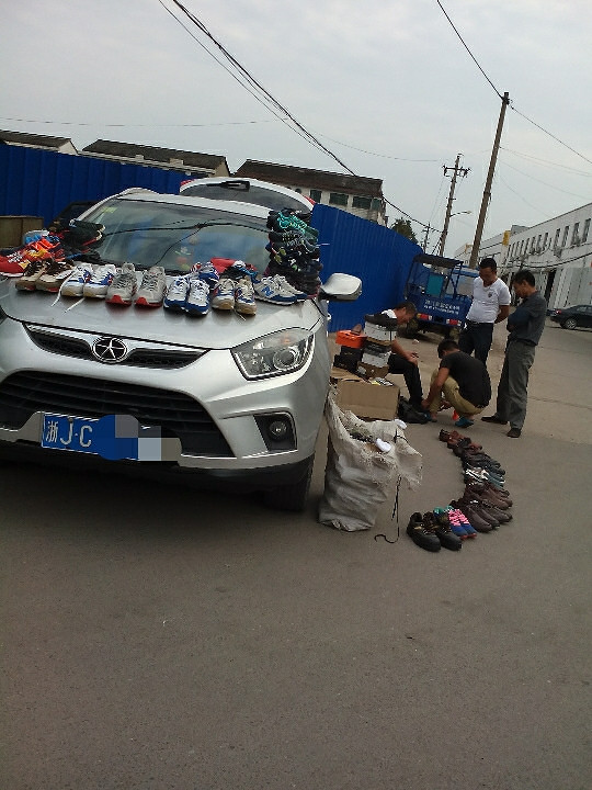 城管来了可不可以说我是在晒鞋子? -讲白搭-台州19楼
