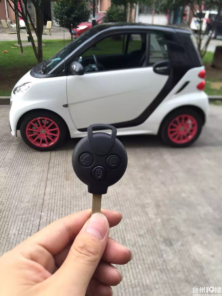 开了半年的奔驰smart出售-台州二手车-台州19