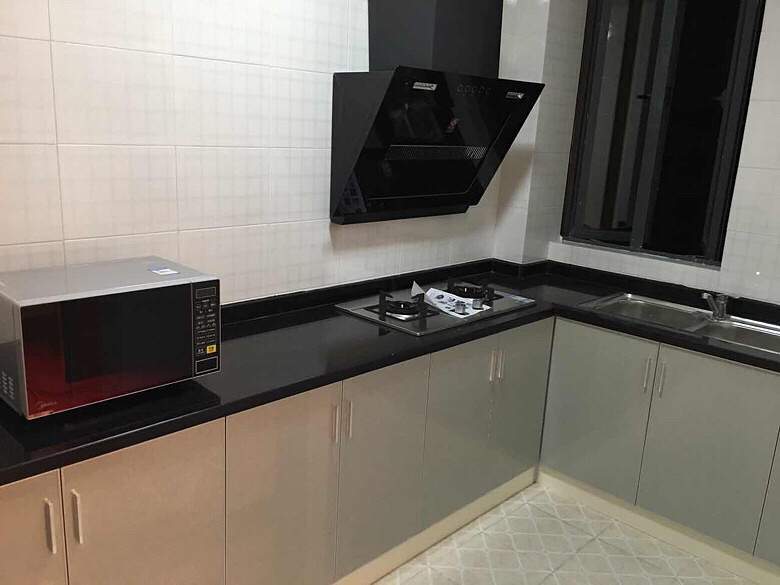 ����̨��ѧԺ�����ľ�Է��װ���״γ������λ(ȫ��)