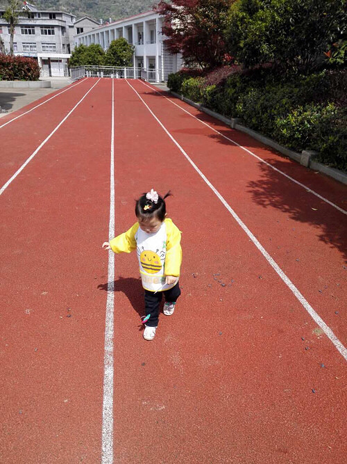 ����������