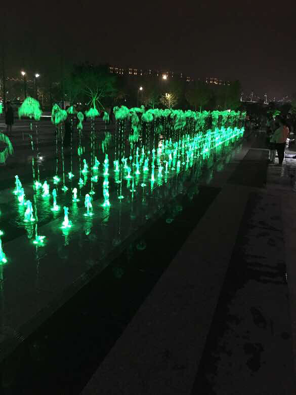 ������Ȫ�㳡