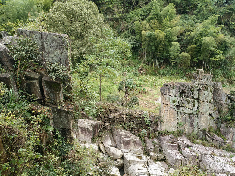 汇溪镇仙人桥留山村随摄