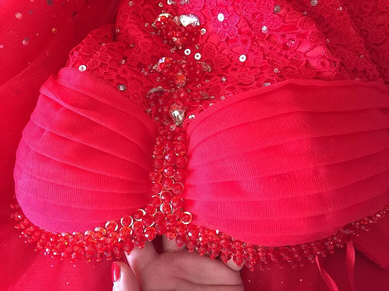 12��2�մ�飬��ת�ô��ɫ����β����ɴ