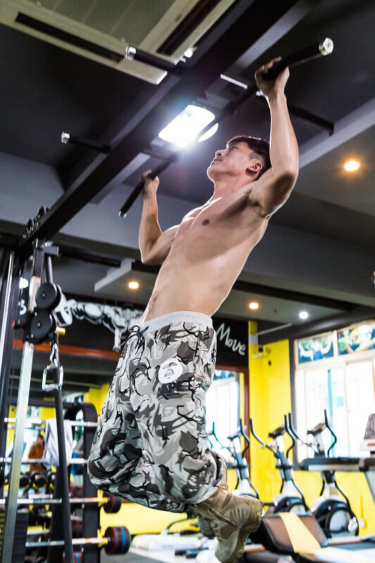 �������ǽֵ�᮰����� �³�· ӣ��ˮ��б