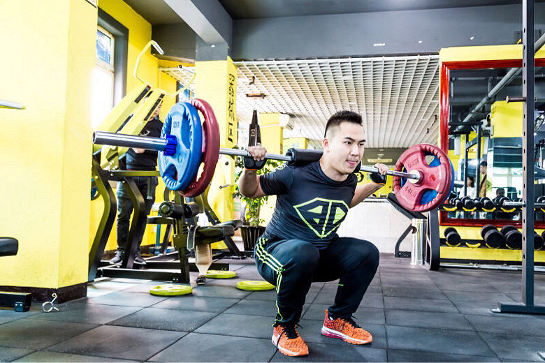 �������ǽֵ�᮰����� �³�· ӣ��ˮ��б