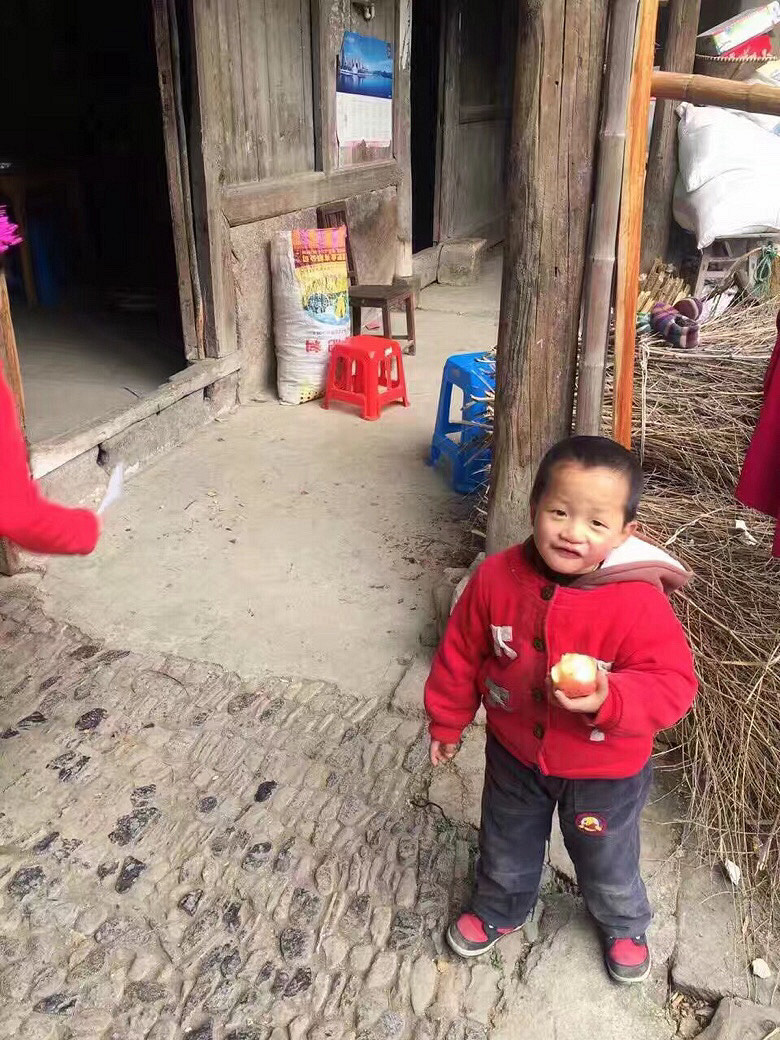 ӭ�����ɾ�ƶ����ͯ������Ը����������