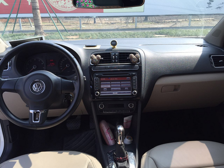 ת�����ŵ�С��POLO