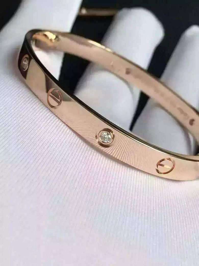 ������18K ����������