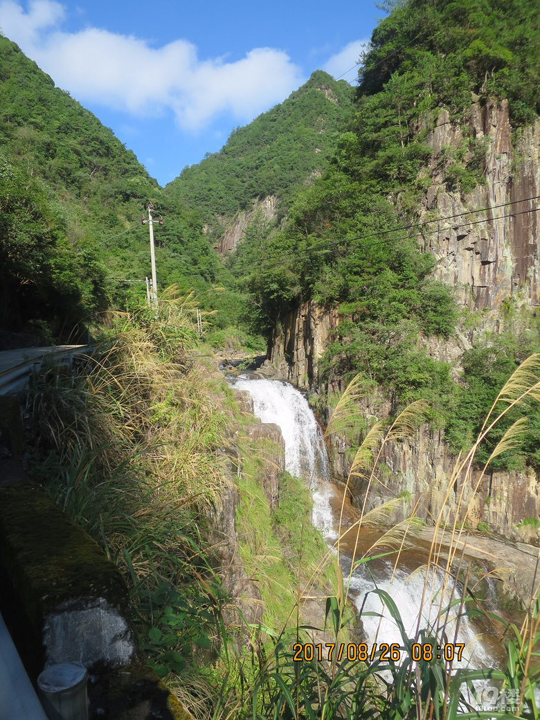 探楠溪源头 登永嘉之巅 林场路上艳遇小青