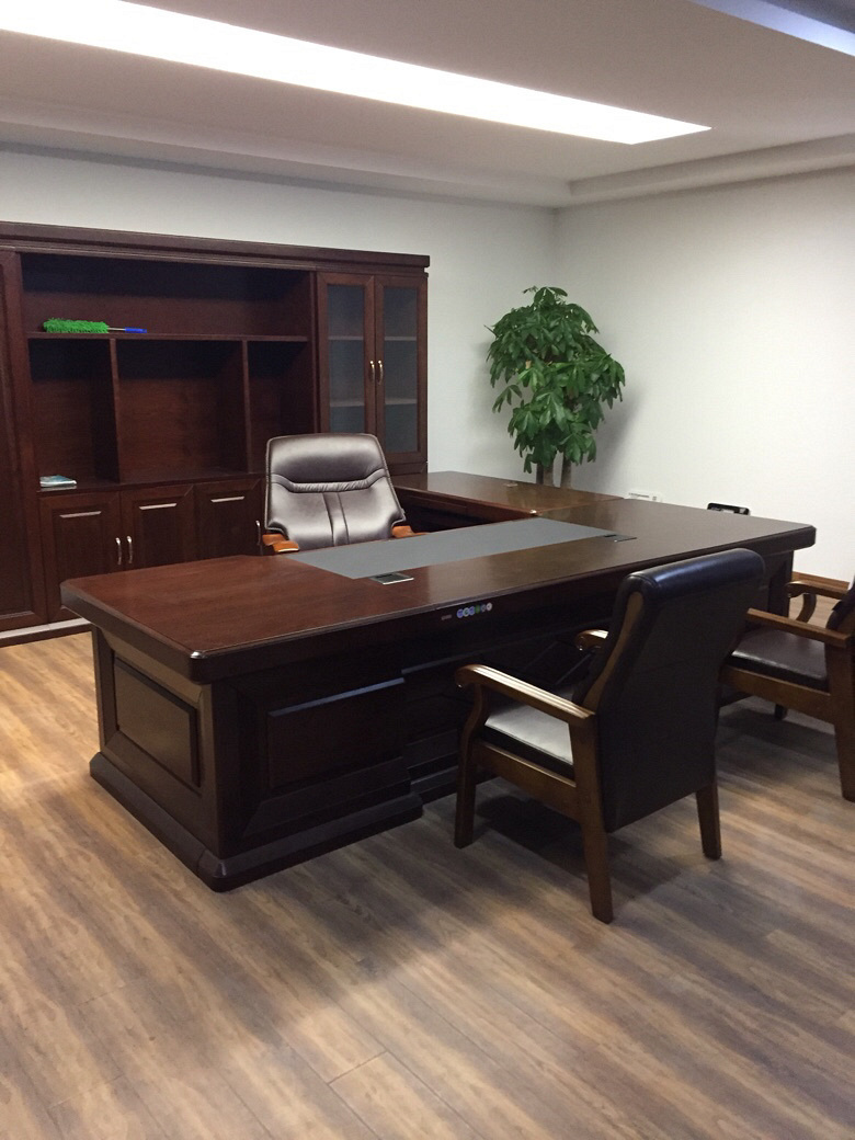 ����һ���칫�Ҿߺ��豸