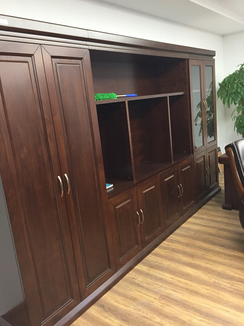 ����һ���칫�Ҿߺ��豸